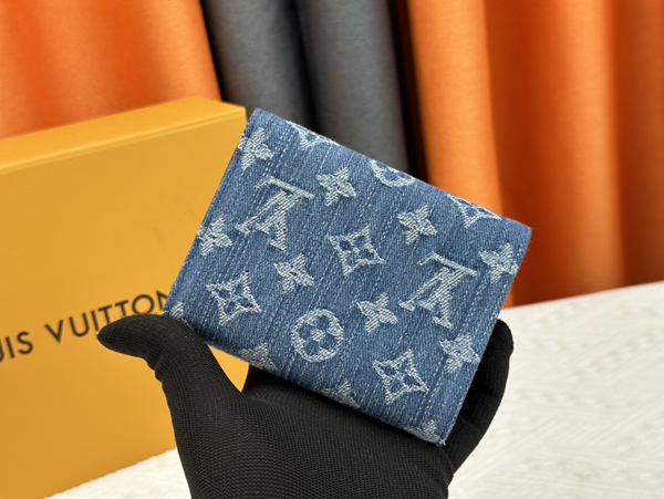 LVコピーウォレット背面デザイン